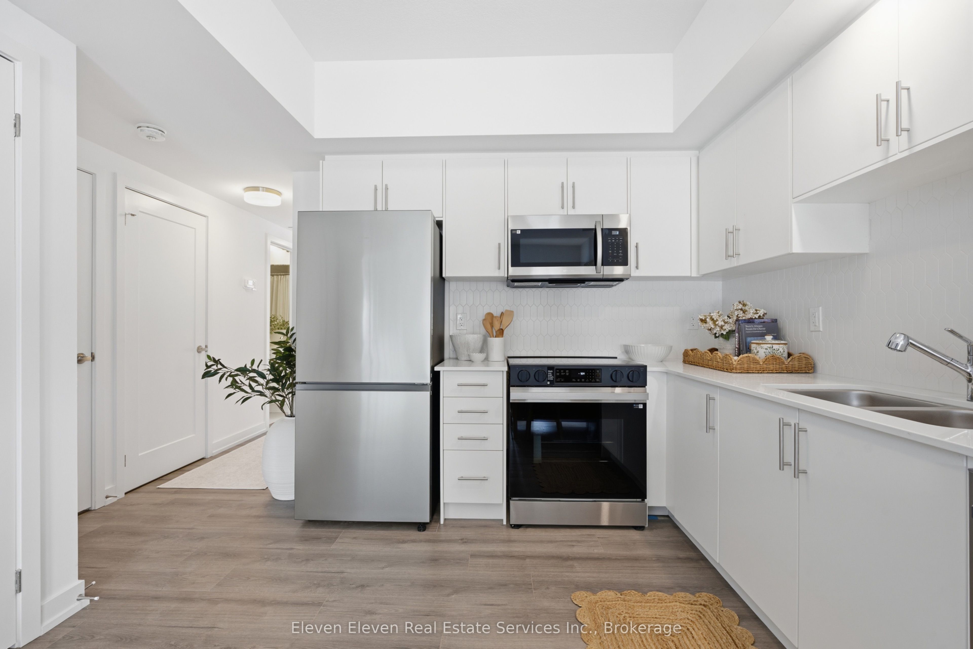 331 Clair Road E 55 Property Photo 6