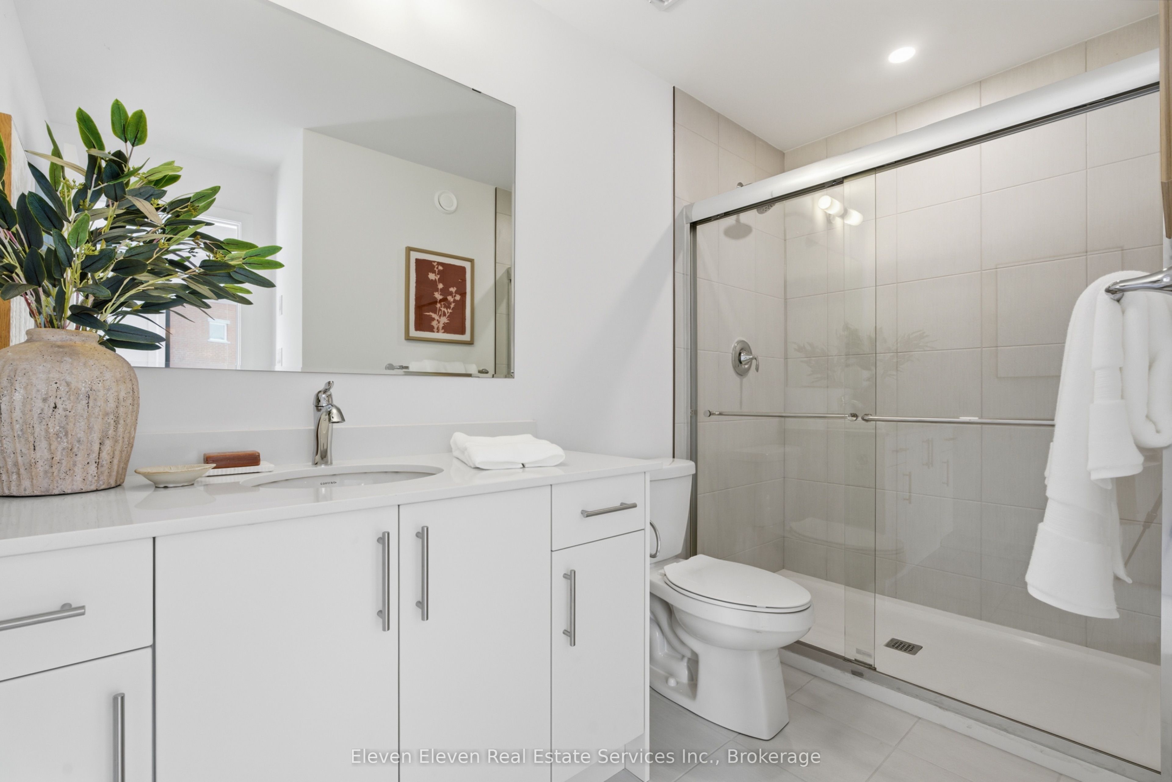 331 Clair Road E 55 Property Photo 22