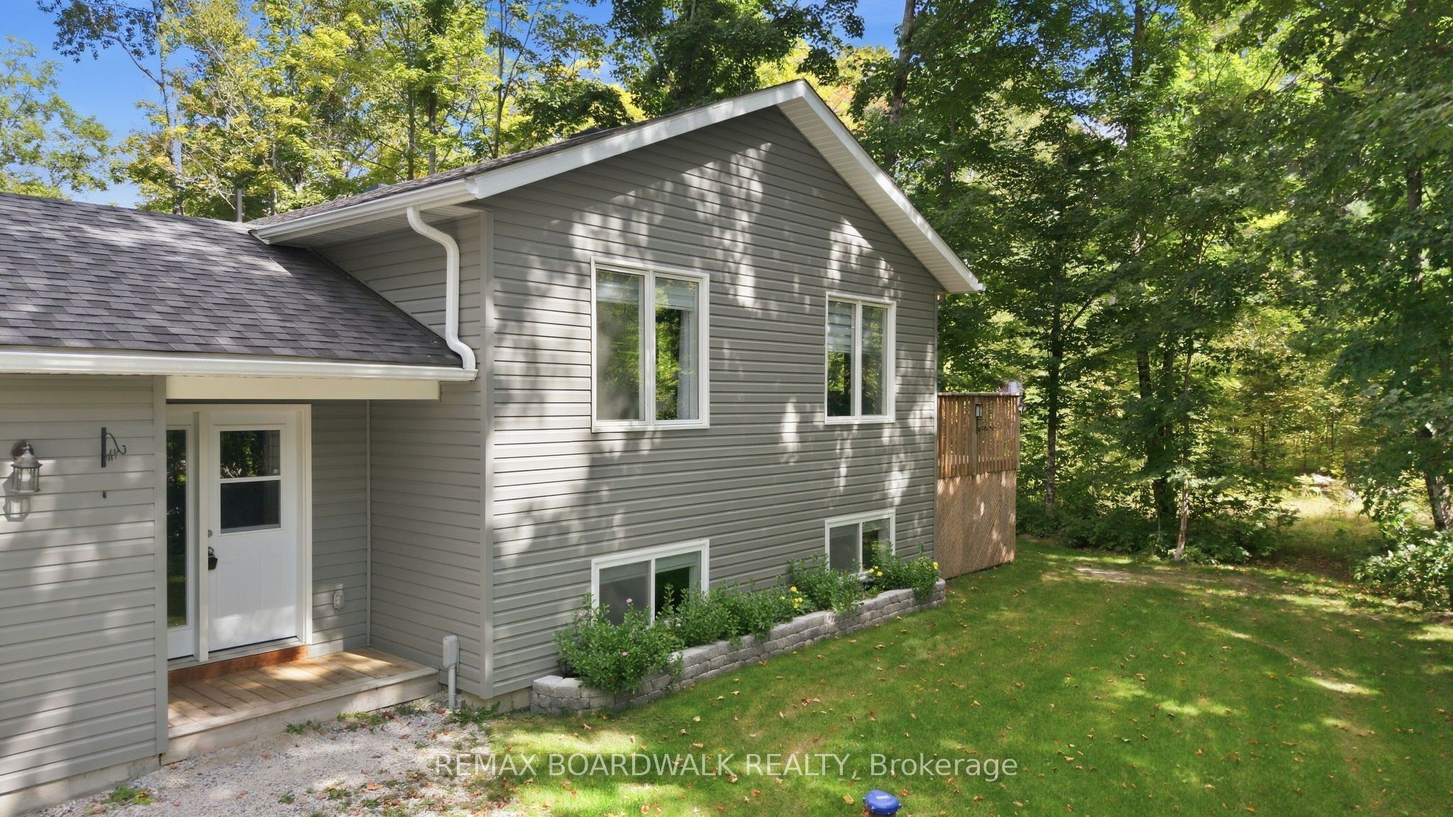 176 Maple Street Property Photo 2