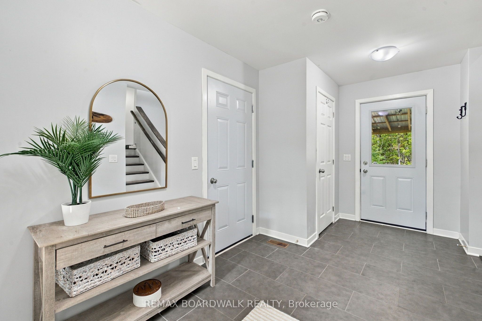 176 Maple Street Property Photo 4
