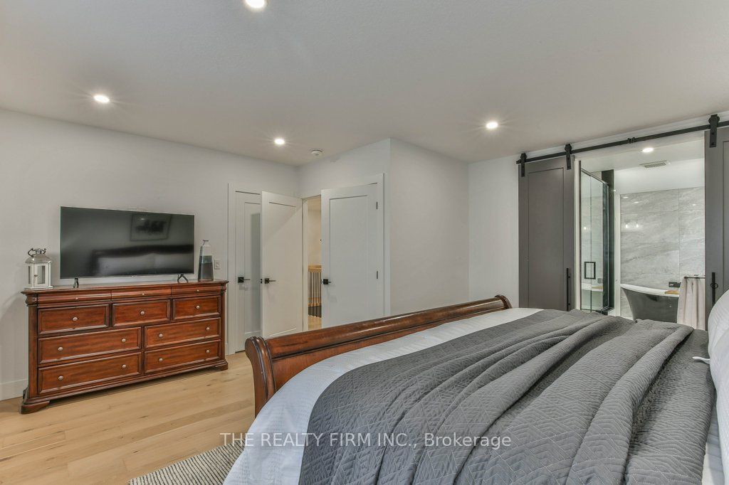 4 Sycamore Road Property Photo 24