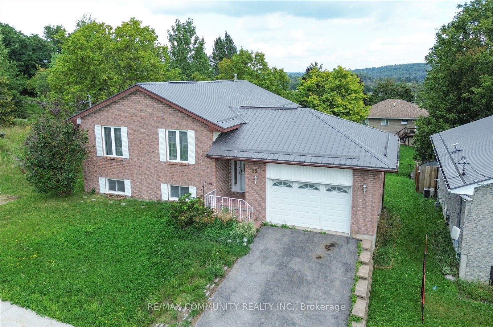 25 Tanner Drive Property Photo 4