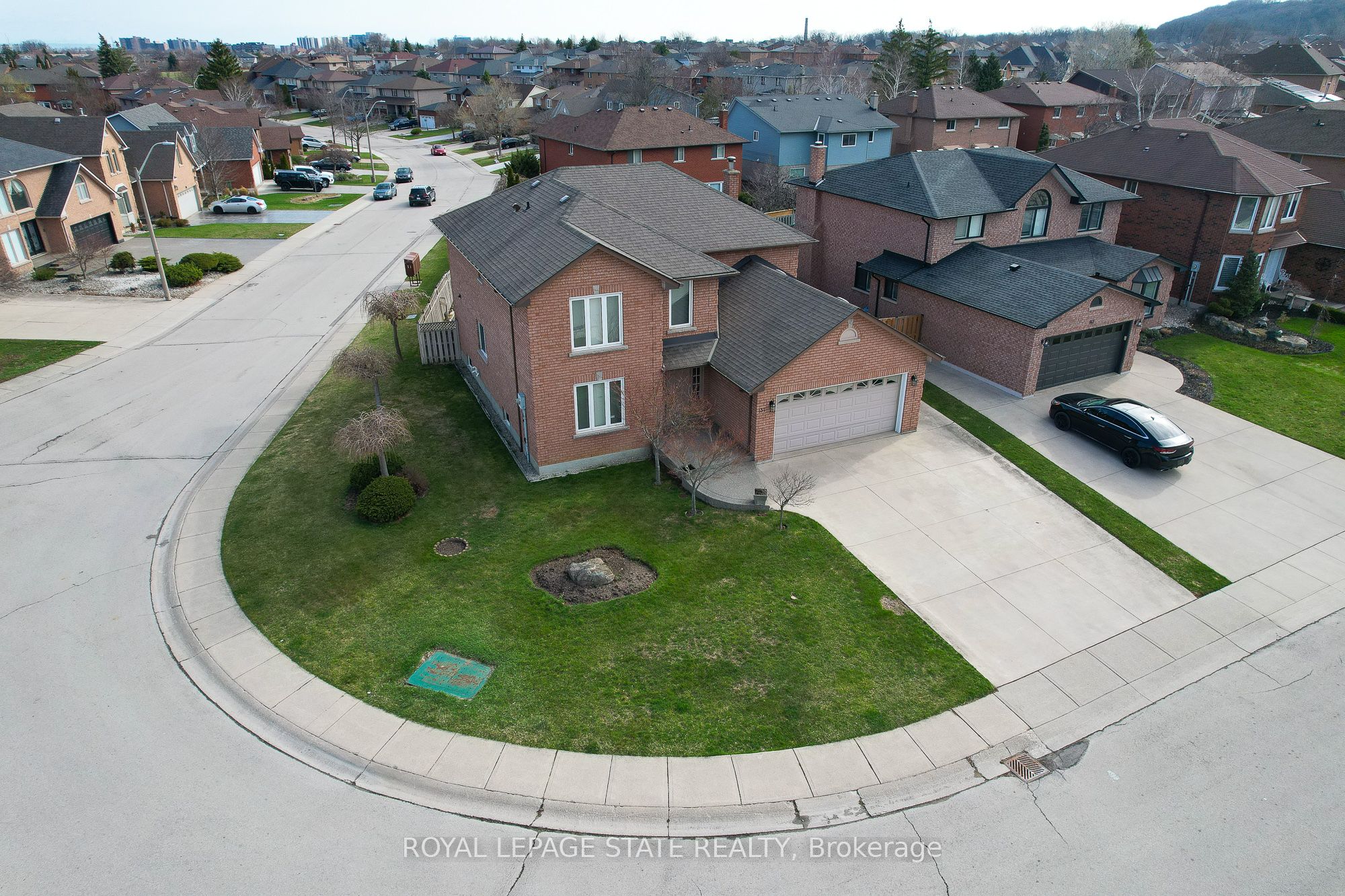 137 National Drive Property Photo 2
