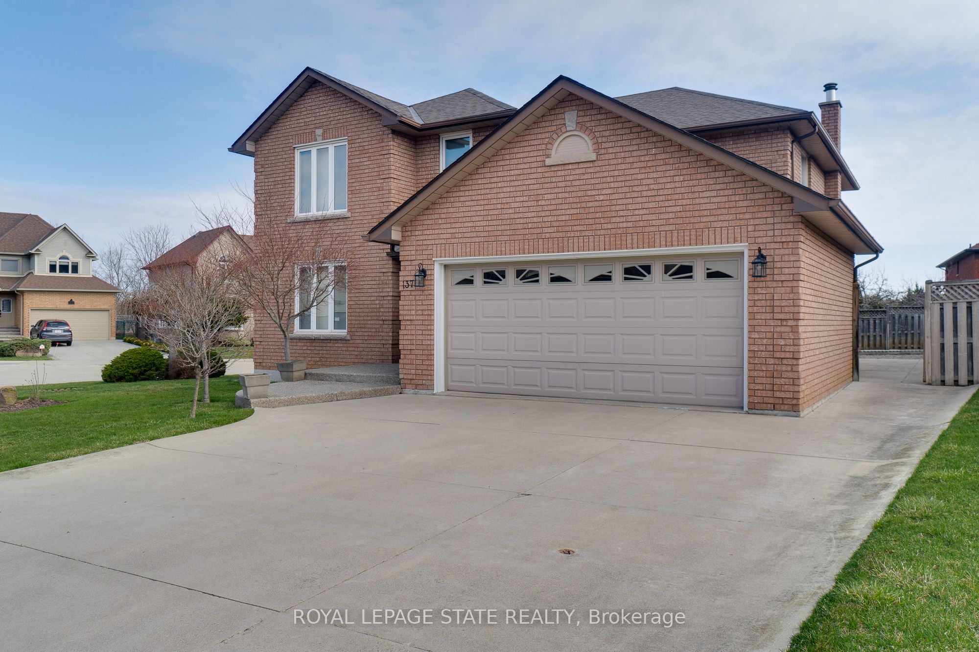 137 National Drive Property Photo 8