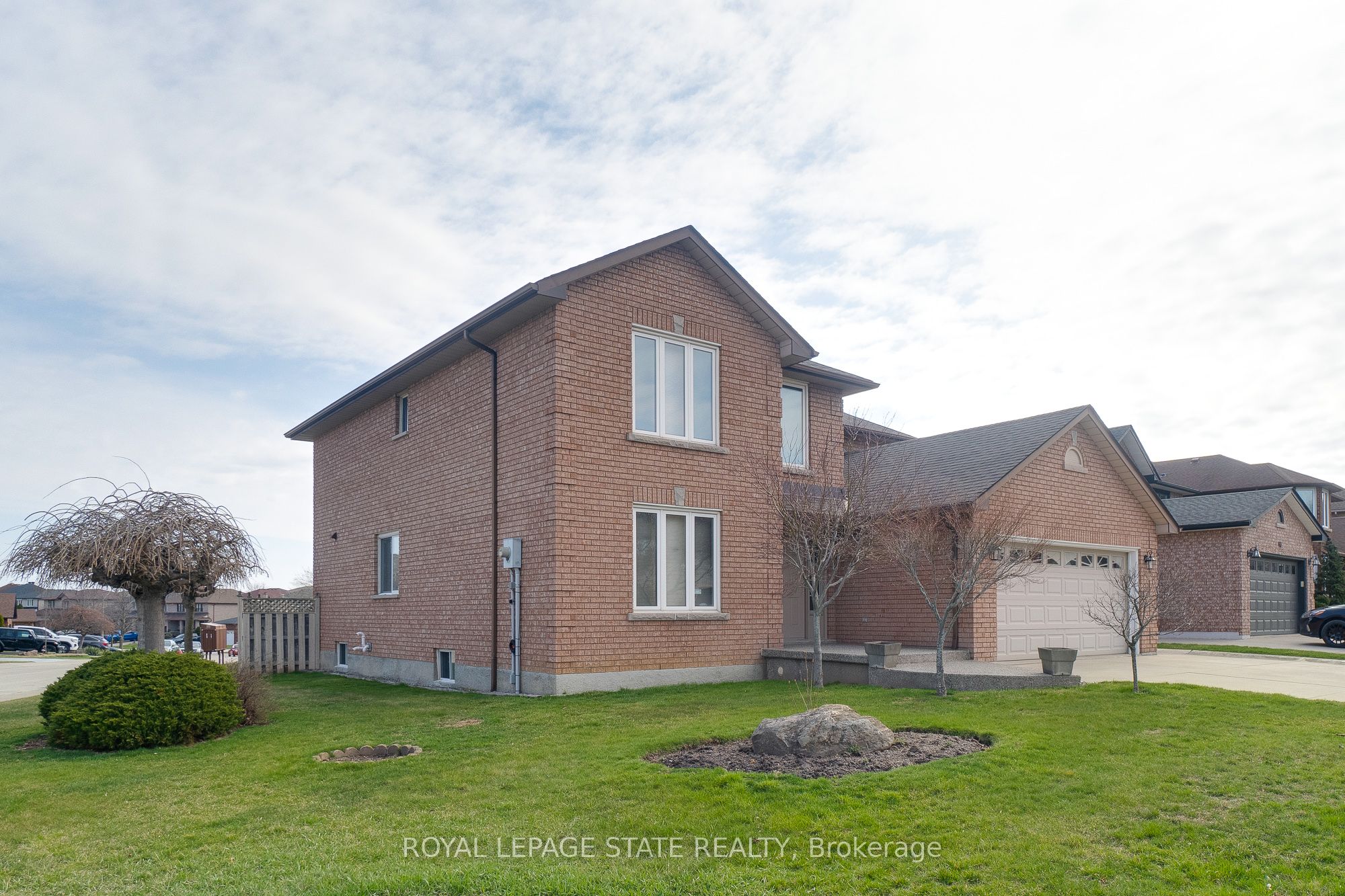 137 National Drive Property Photo 10
