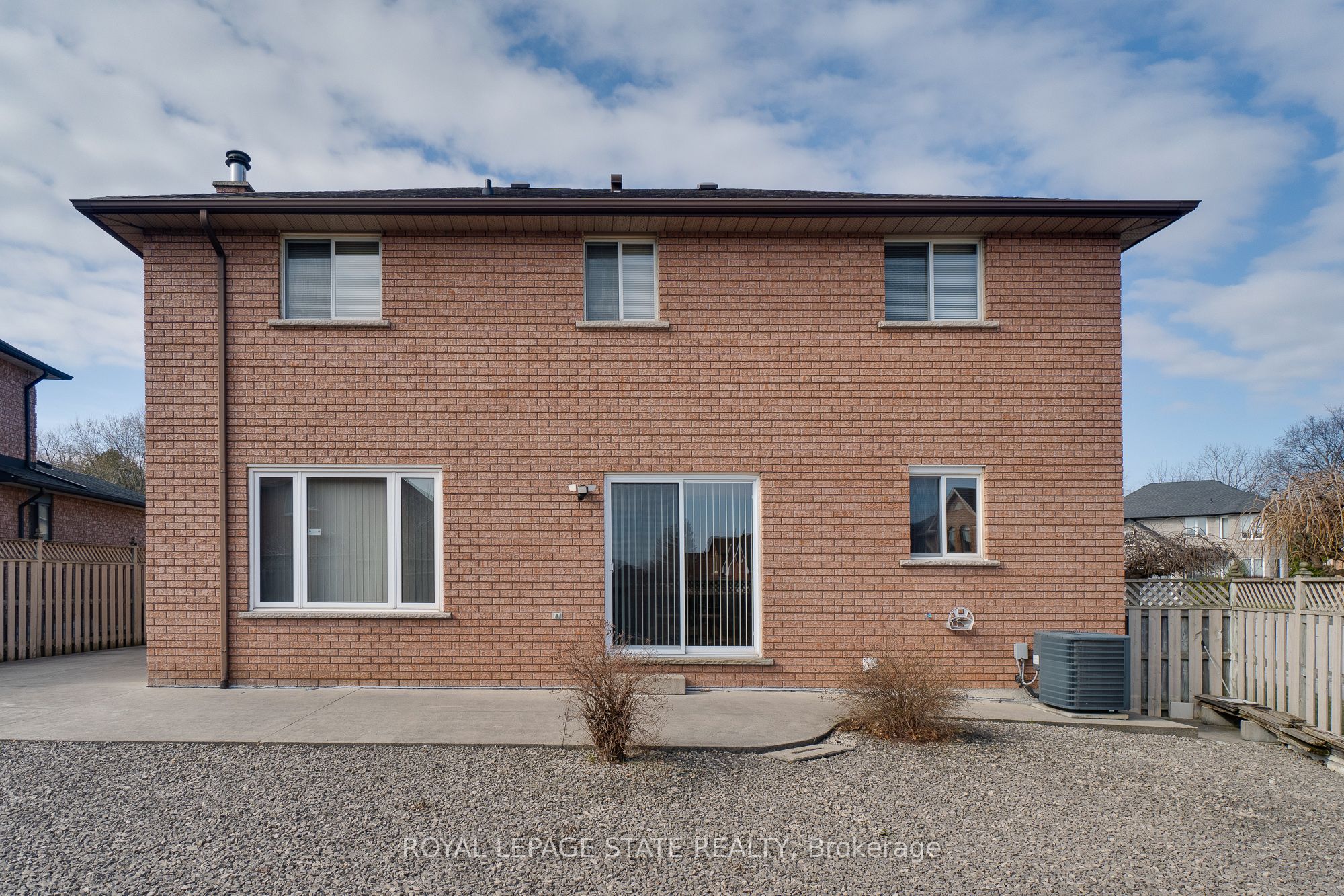 137 National Drive Property Photo 15