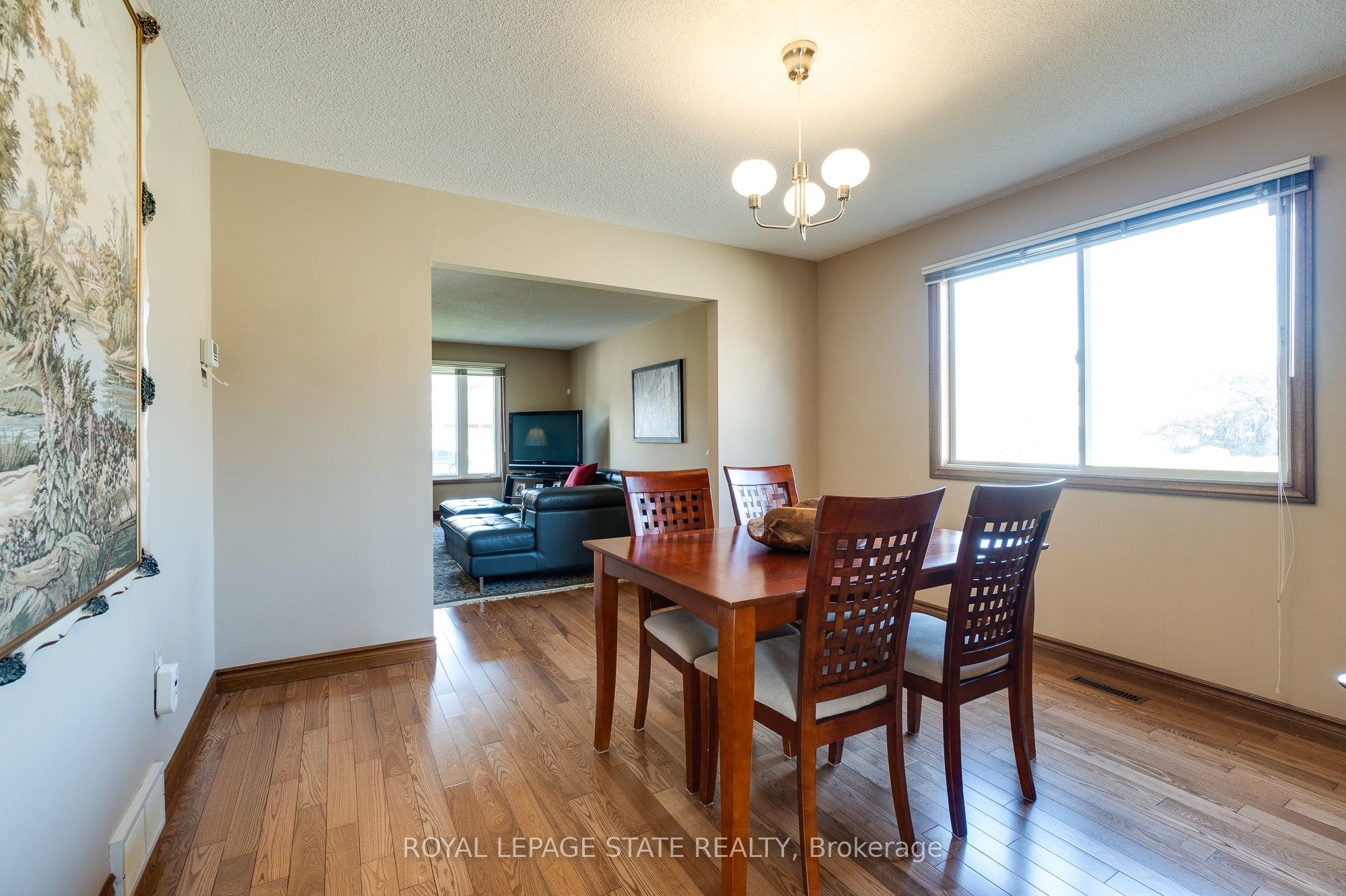 137 National Drive Property Photo 23