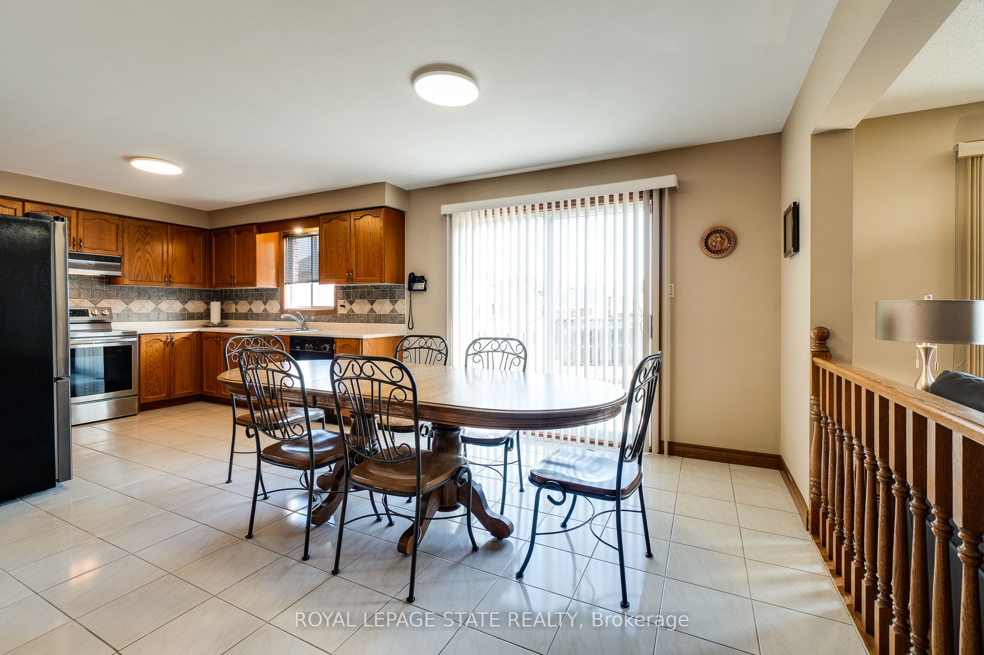 137 National Drive Property Photo 27