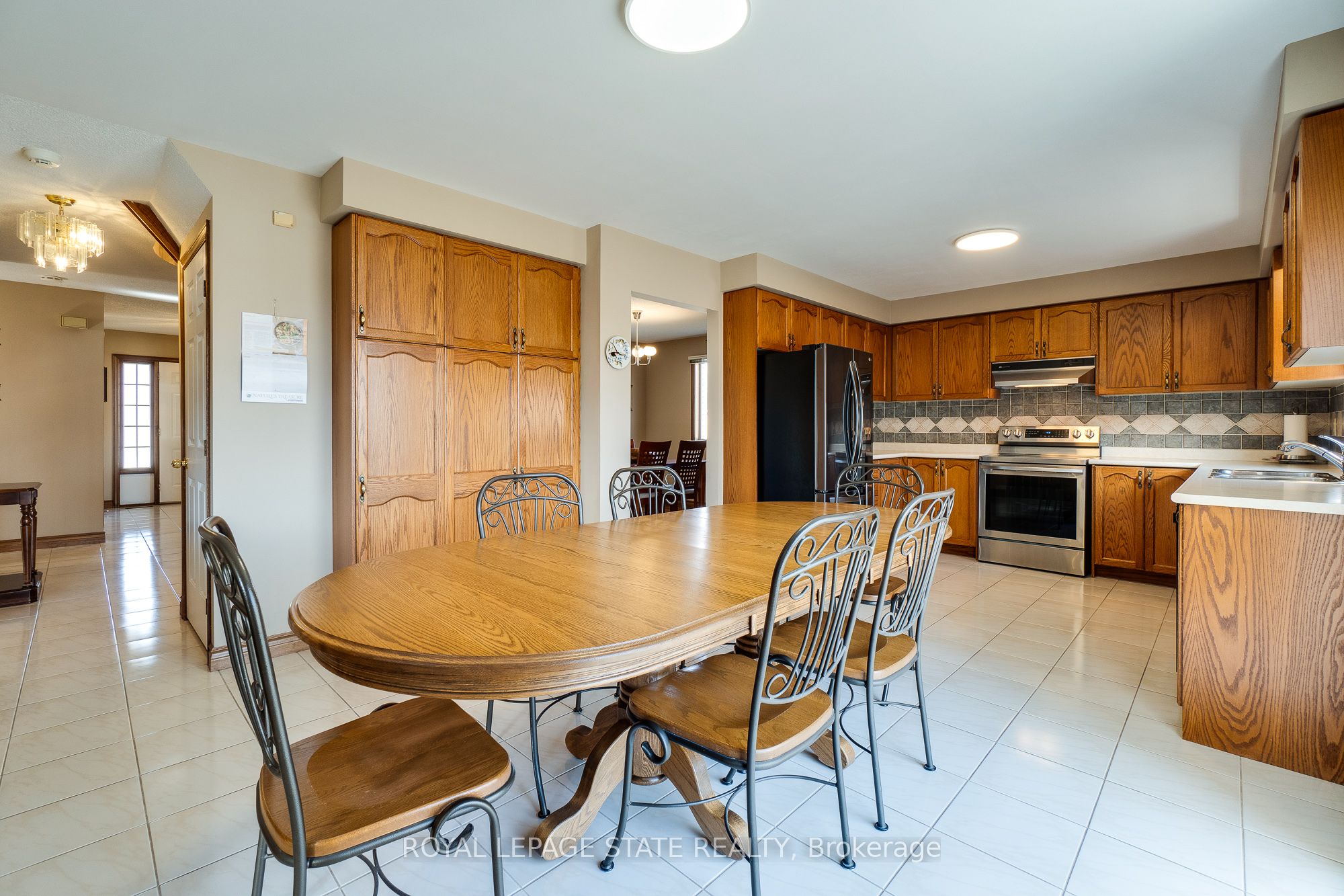 137 National Drive Property Photo 28