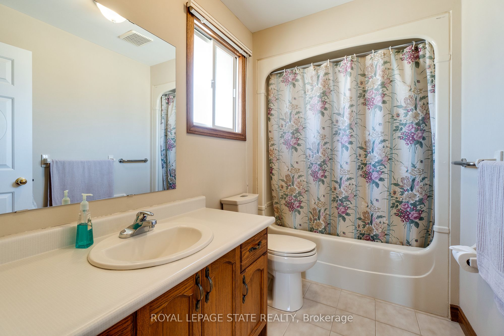 137 National Drive Property Photo 41