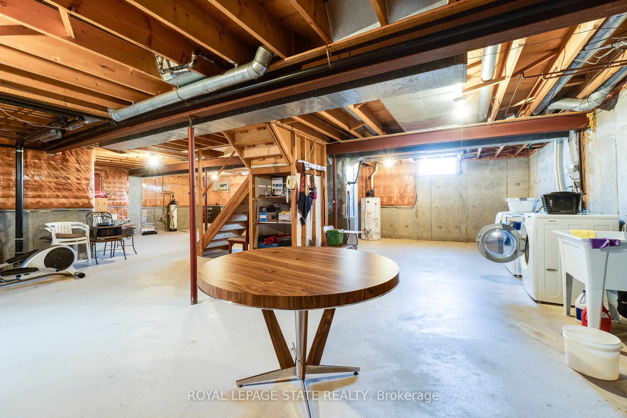 137 National Drive Property Photo 46