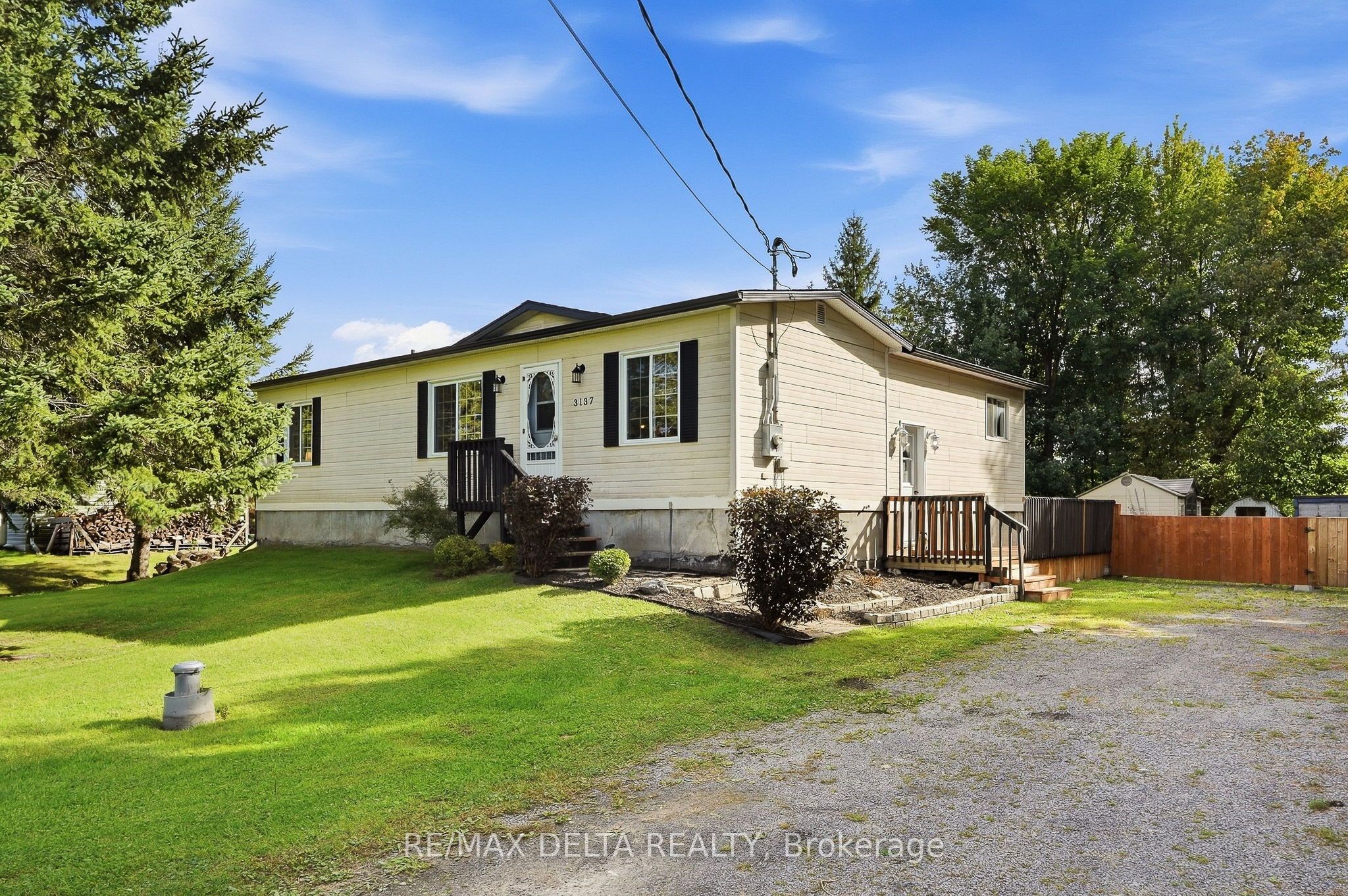 3137 Union Street Property Photo 1