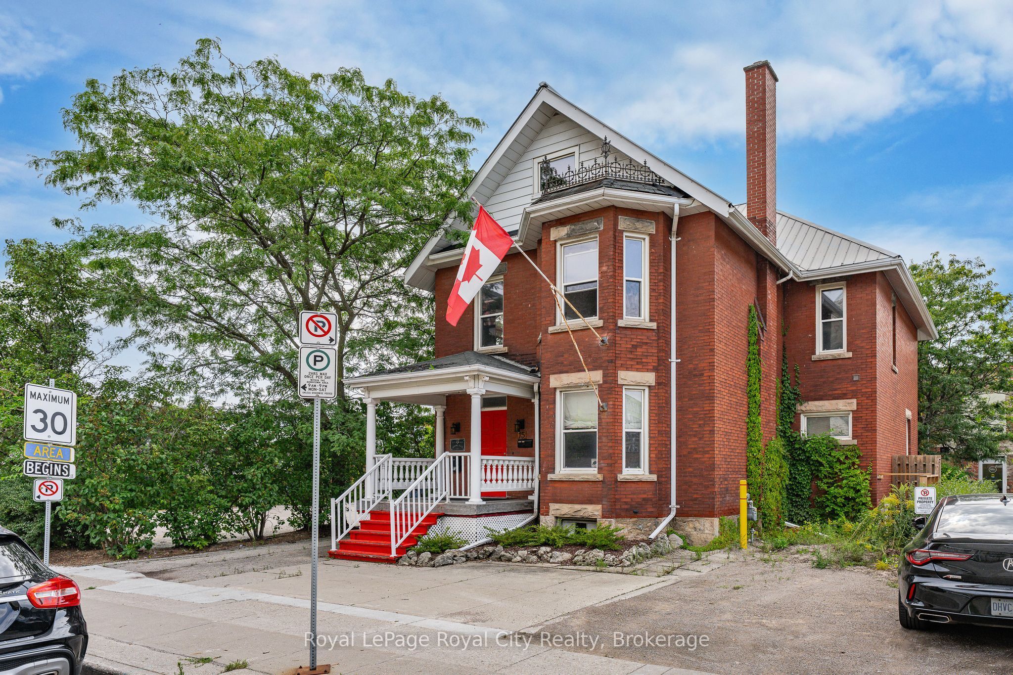 15 Cork Street E