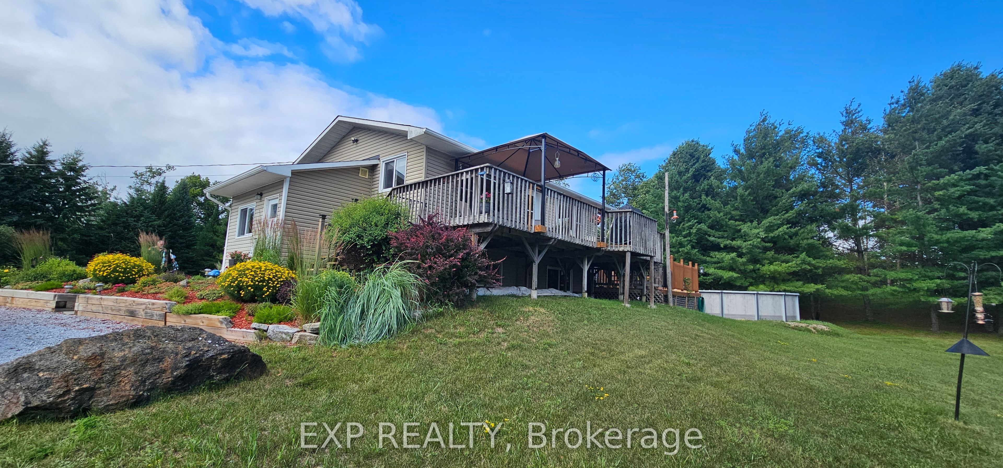 173 Janet Drive Property Photo 1