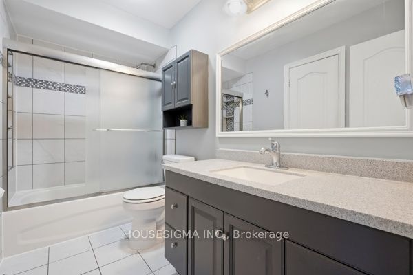 113 Essex Point Drive Property Photo 15