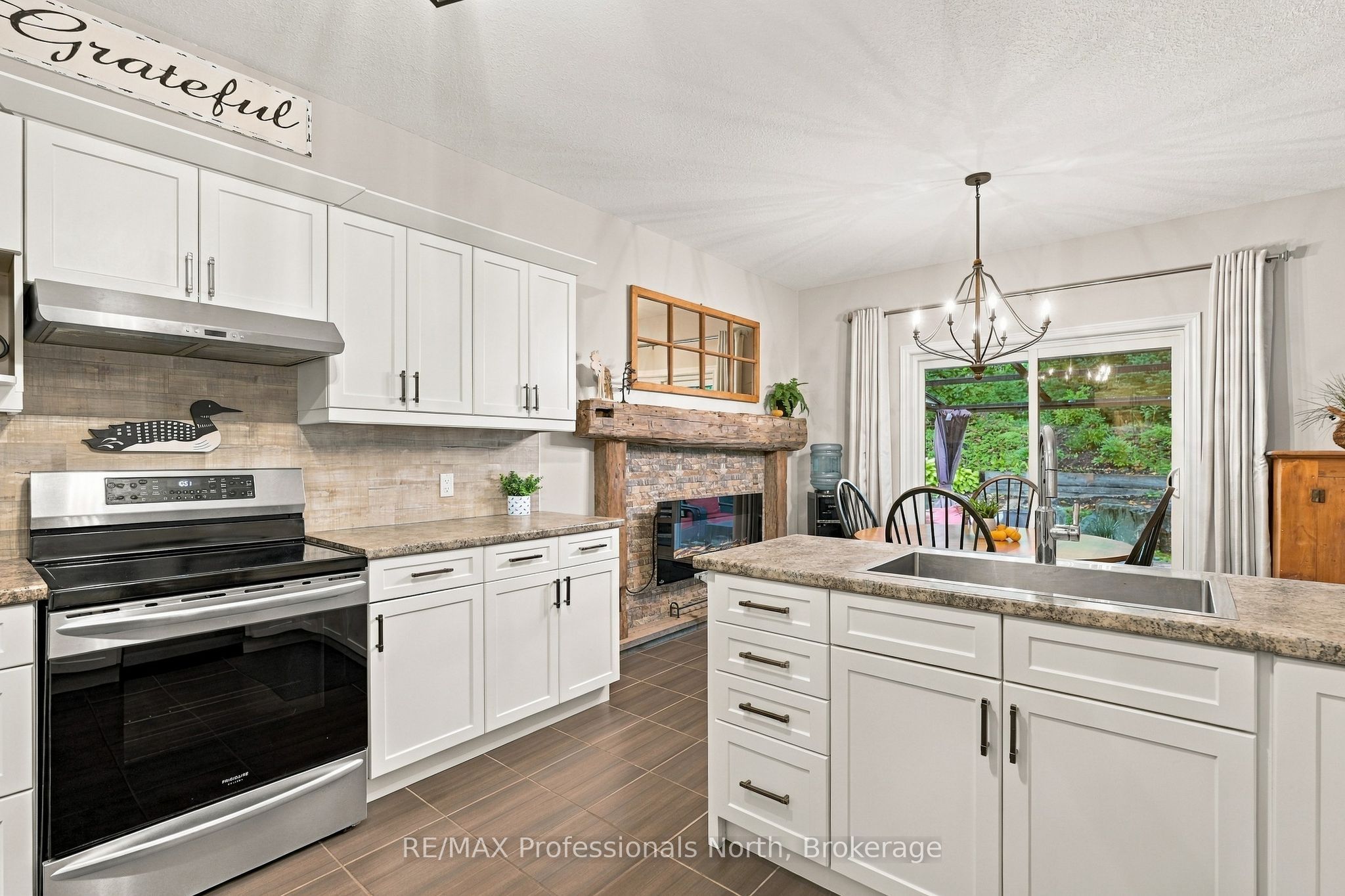 19 Selkirk Drive Property Photo 9