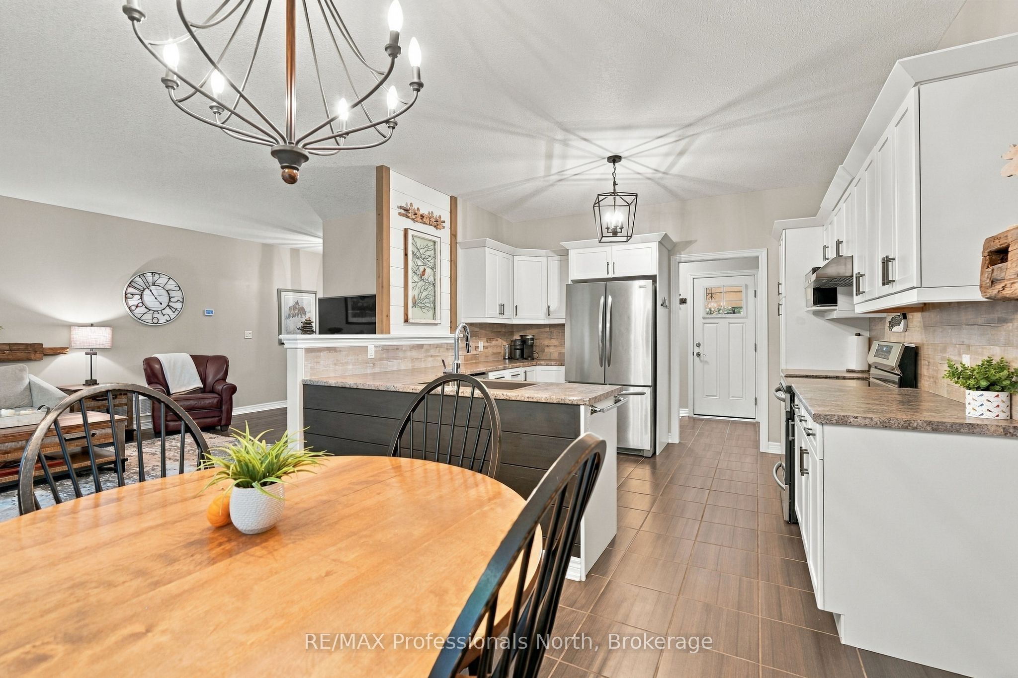 19 Selkirk Drive Property Photo 12