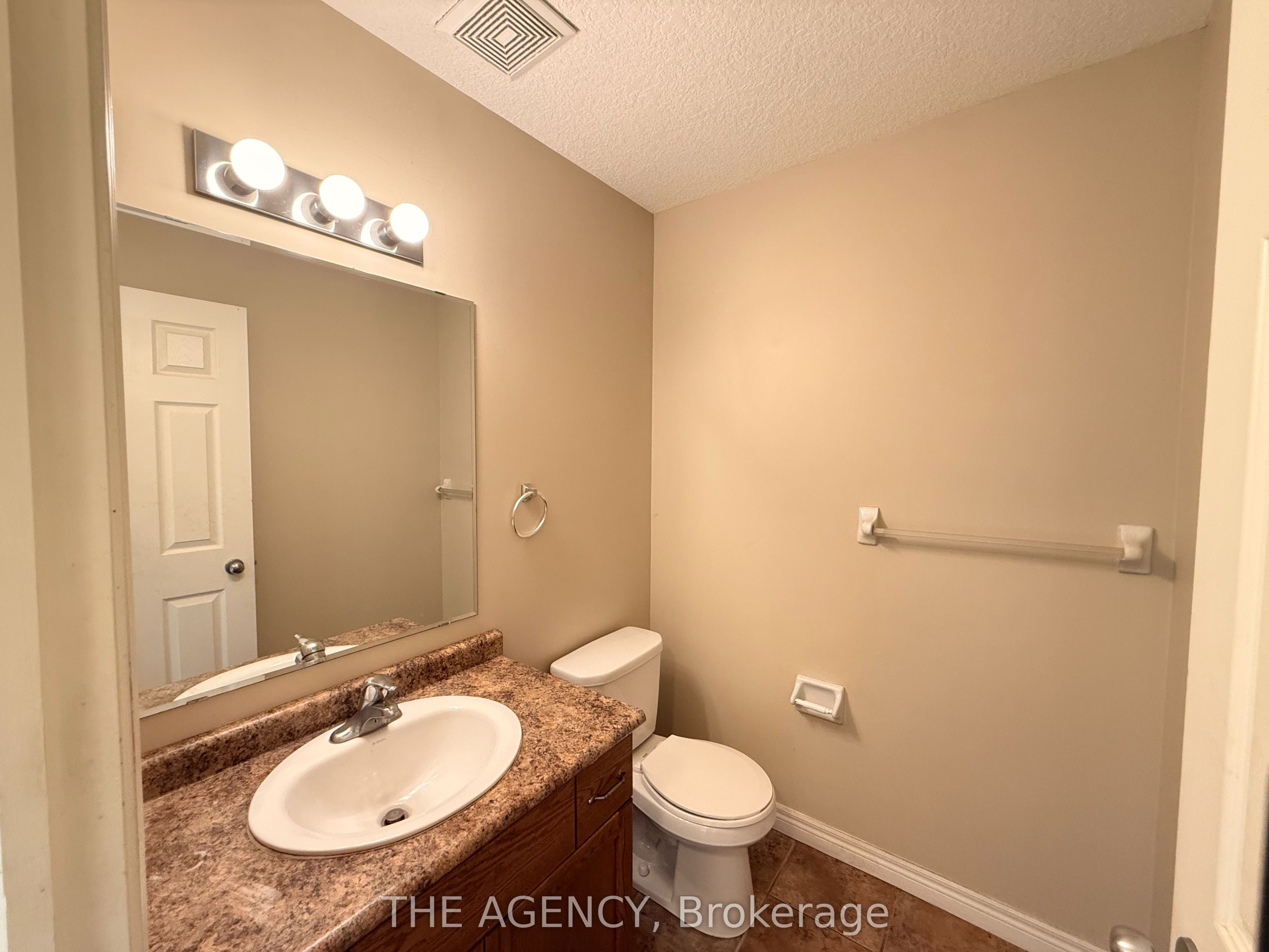 31 Dougall Street Property Photo 9