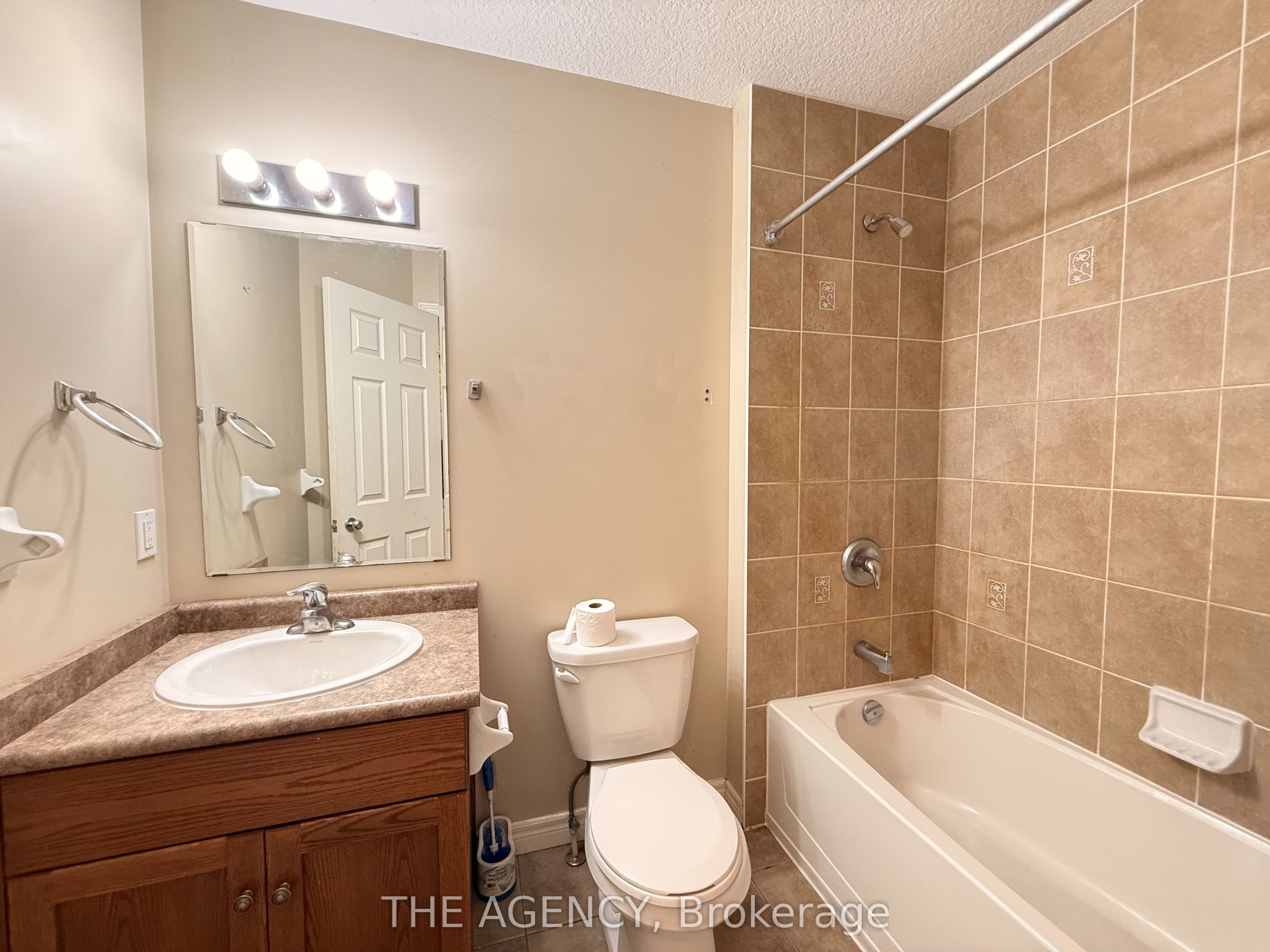 31 Dougall Street Property Photo 28