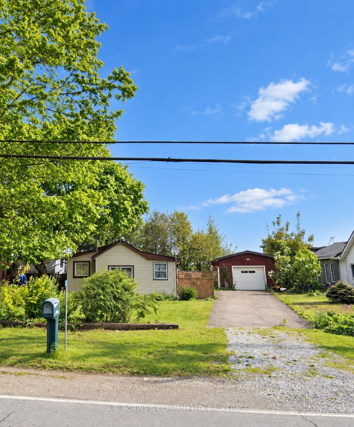 12040 Lakeshore Road Property Photo 1