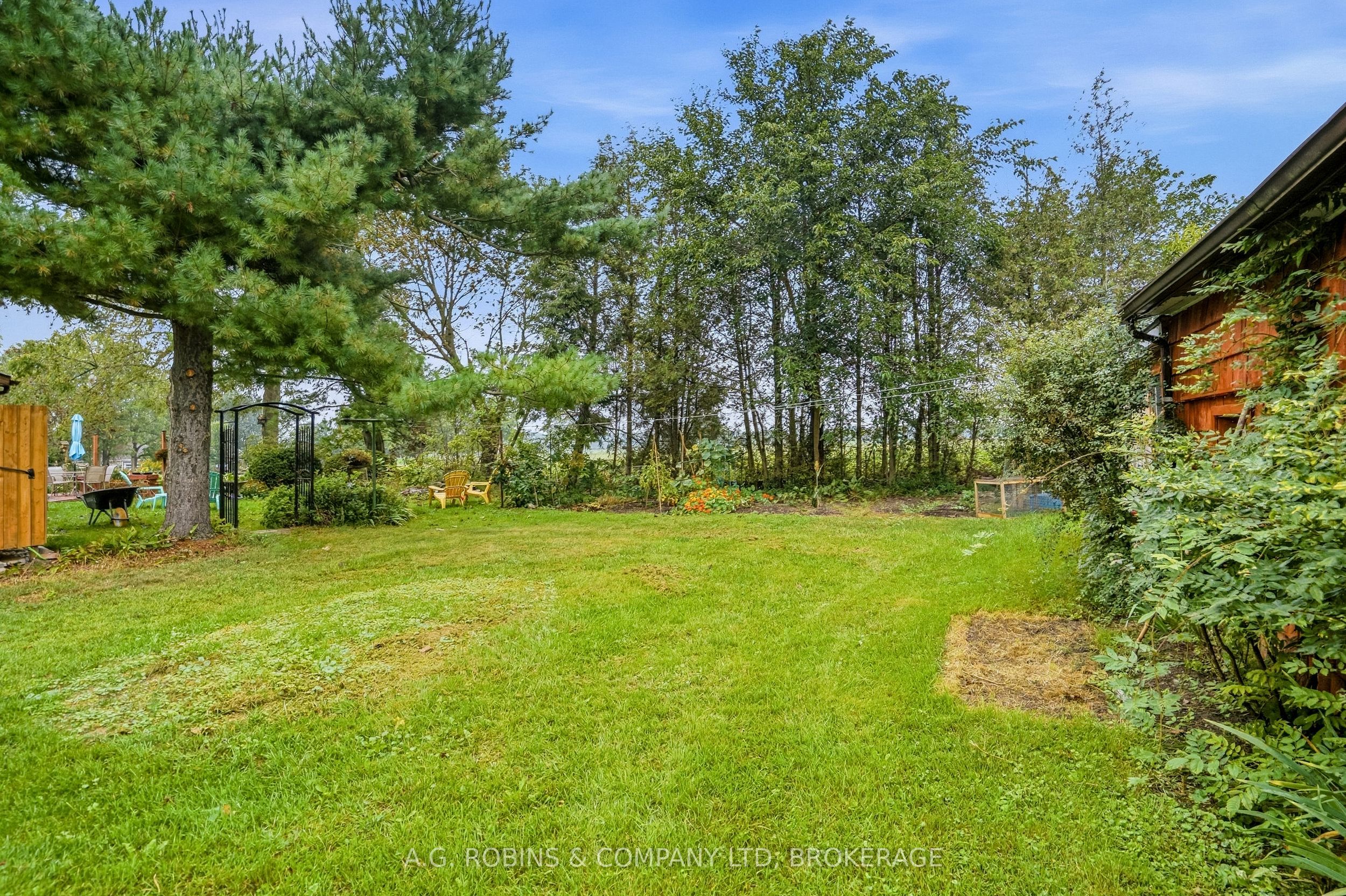12040 Lakeshore Road Property Photo 18
