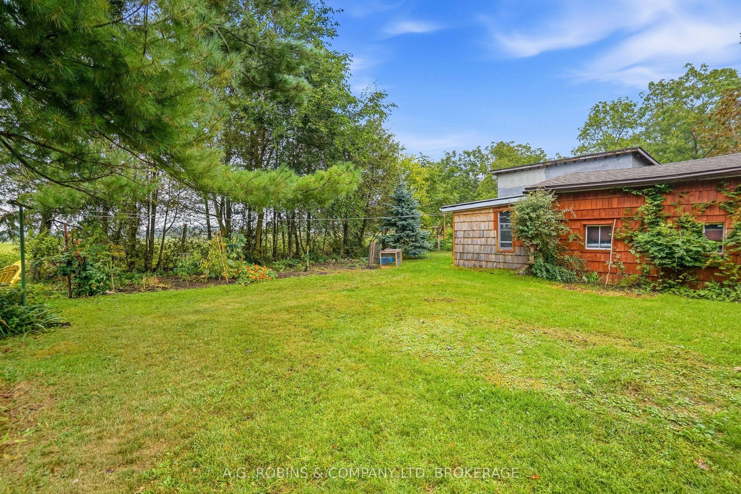 12040 Lakeshore Road Property Photo 19