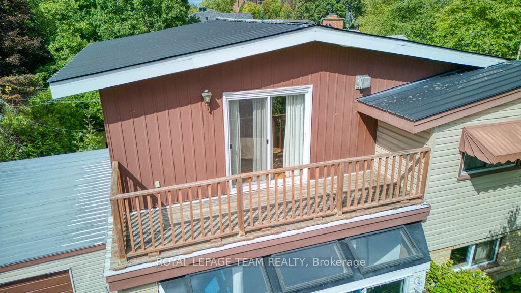 220 Ancaster Avenue Property Photo 3