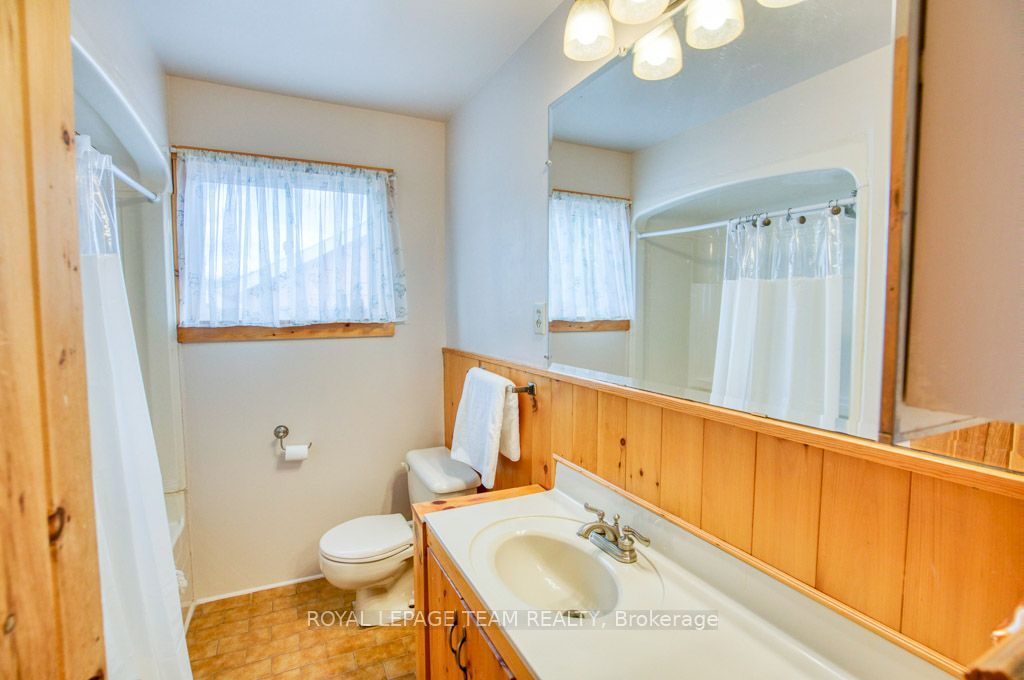 220 Ancaster Avenue Property Photo 30