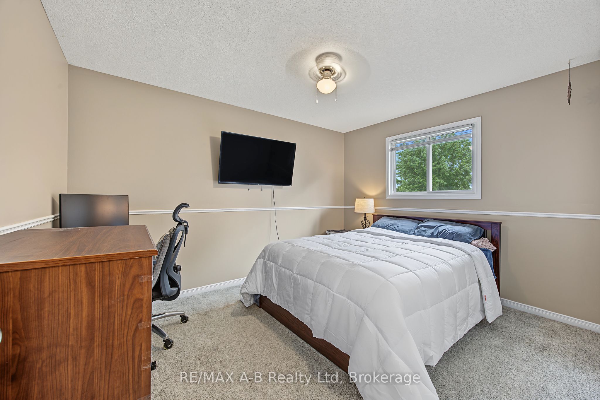 15 Cook Crescent Property Photo 21