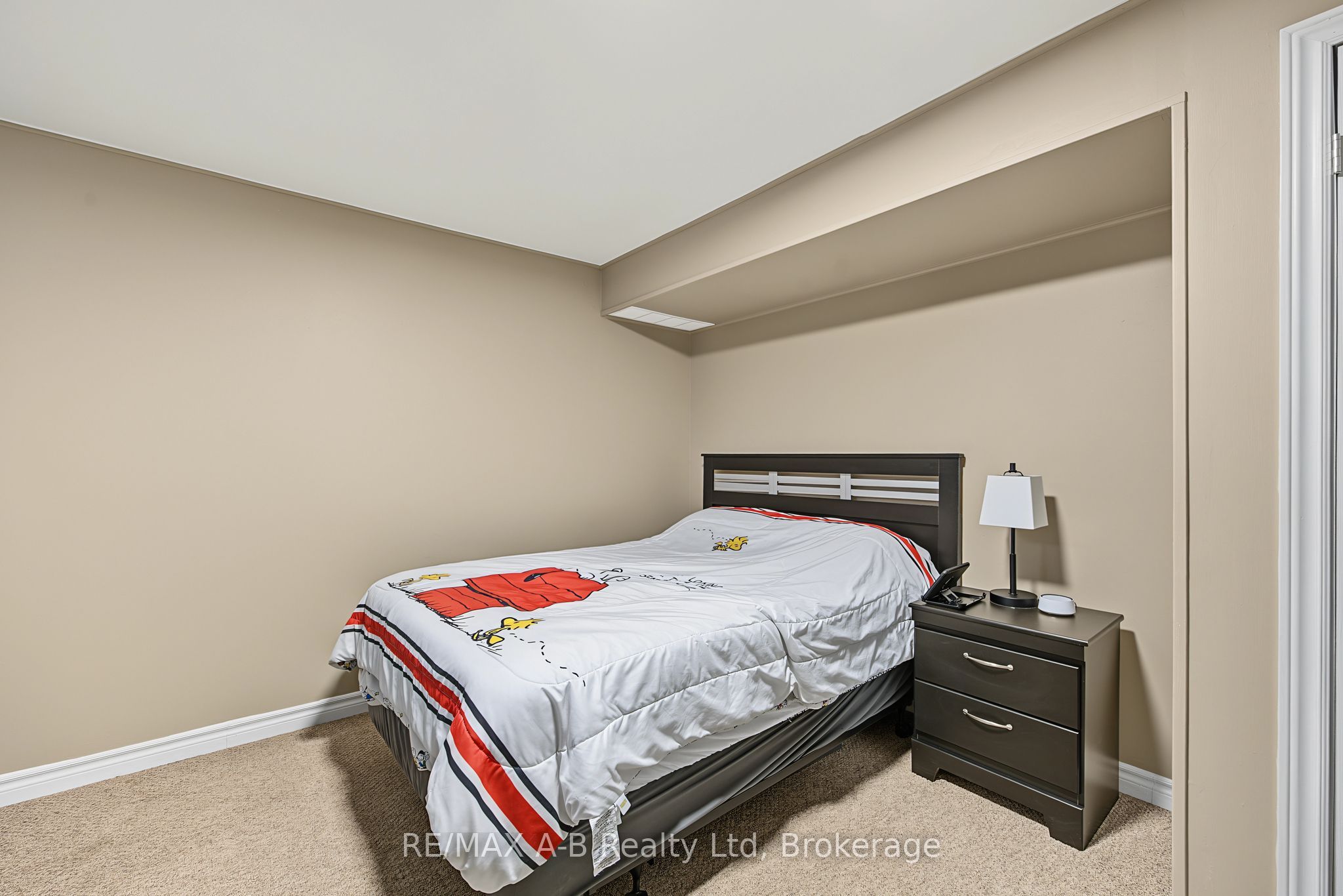 15 Cook Crescent Property Photo 30