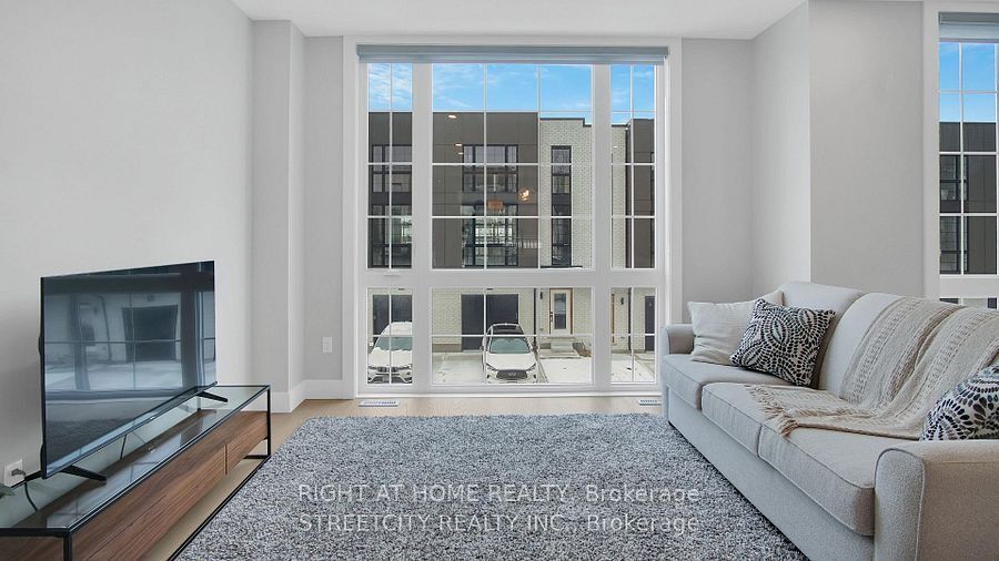 2500 Main Street 9 Property Photo 3