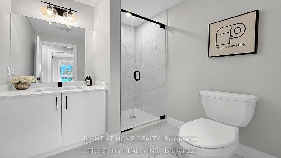 2500 Main Street 9 Property Photo 11