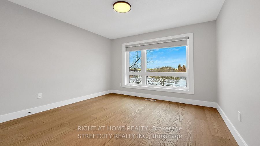 2500 Main Street 9 Property Photo 12