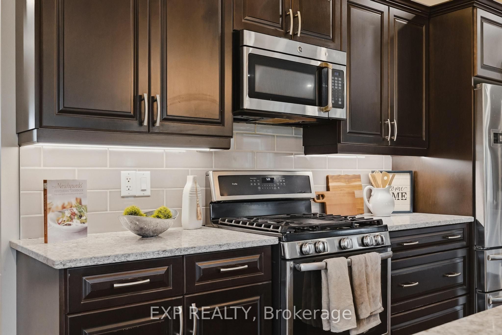 236 Burford Delhi Townline Road Property Photo 8