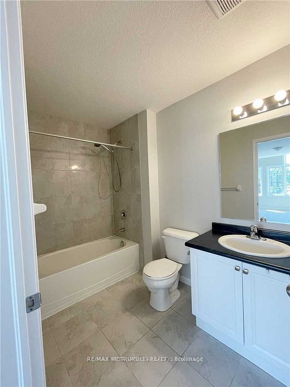 668 Blair Creek Drive Property Photo 9