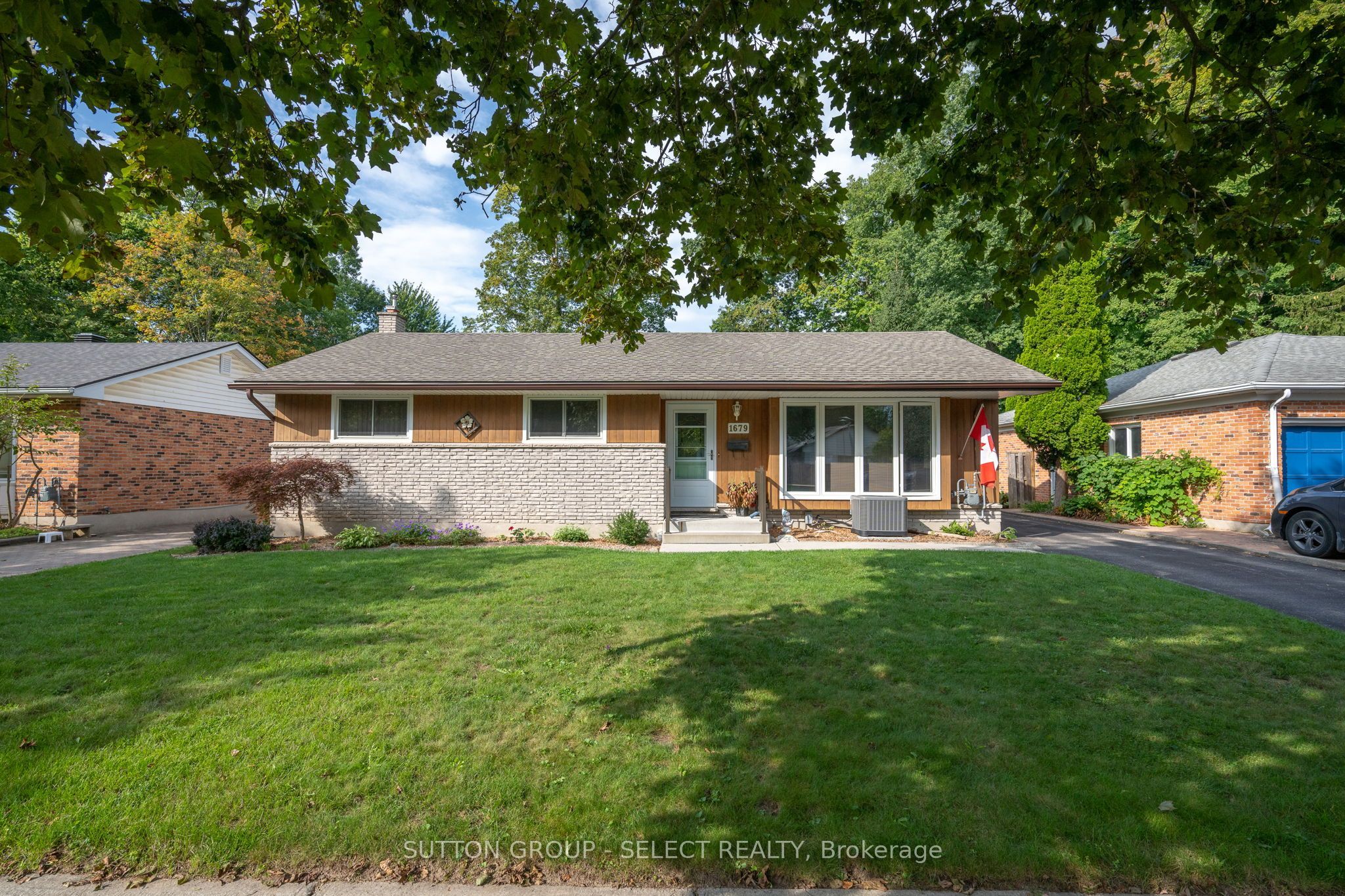 1679 Estevan Road Property Photo 1