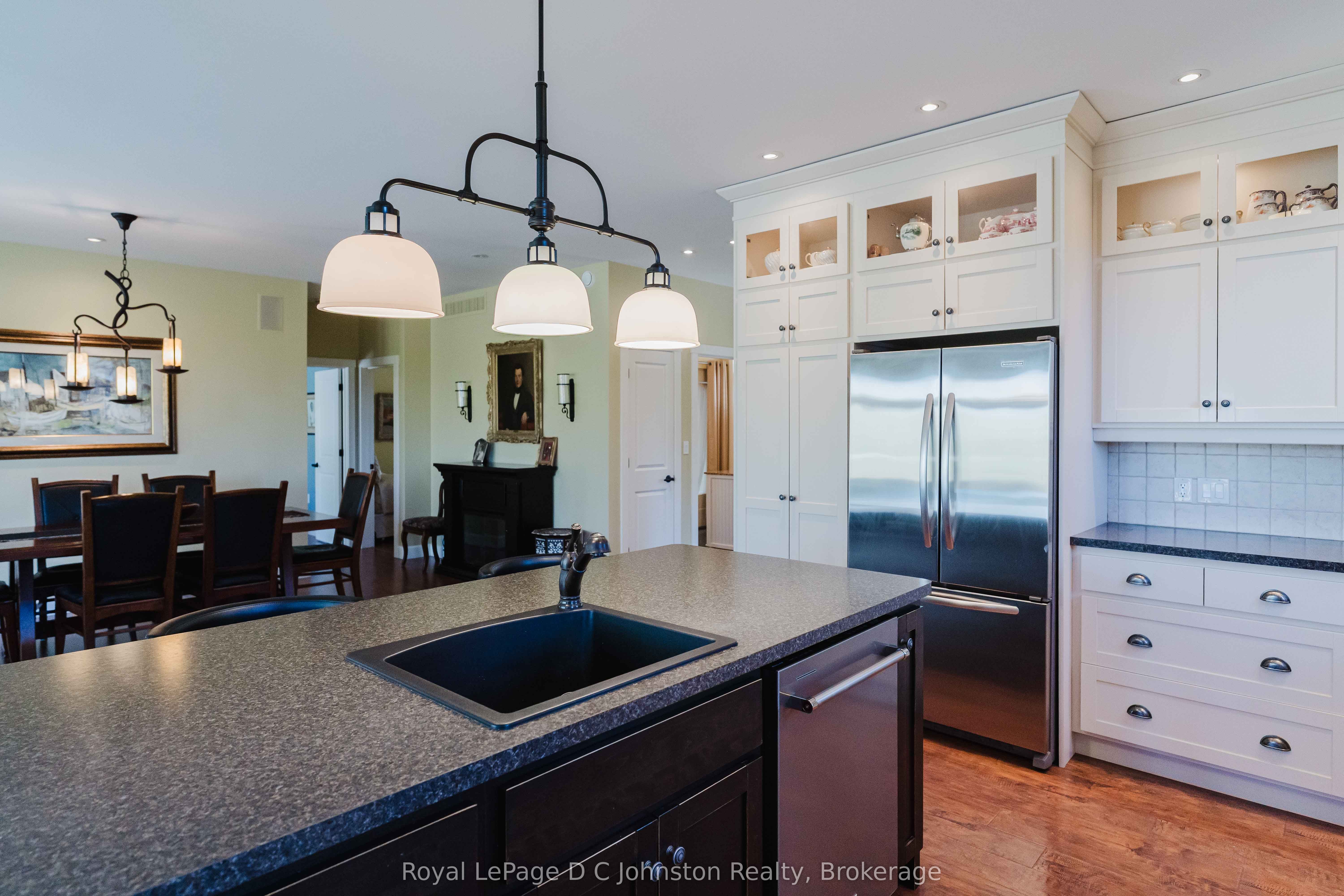 290 Saugeen Street Property Photo 24