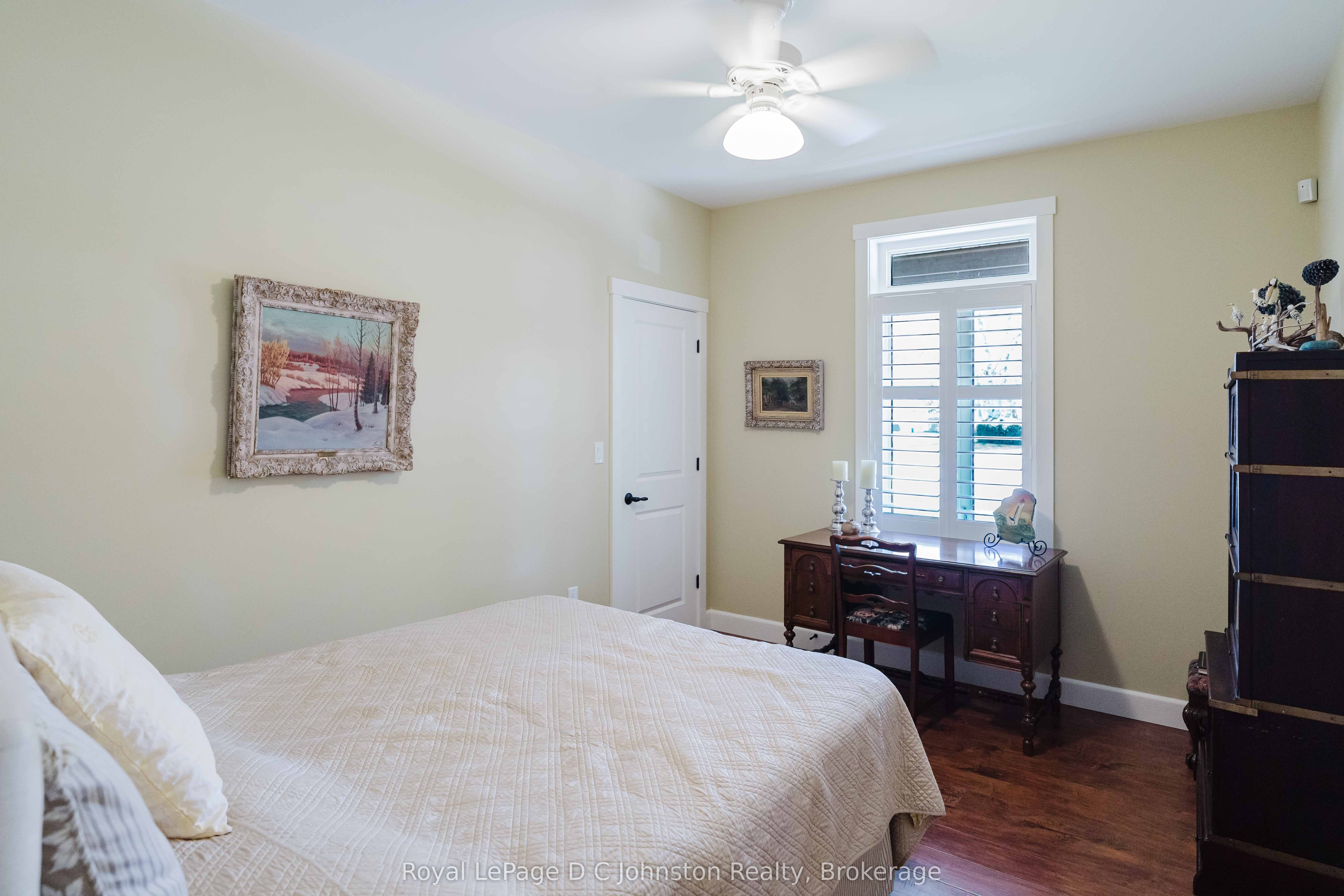 290 Saugeen Street Property Photo 32