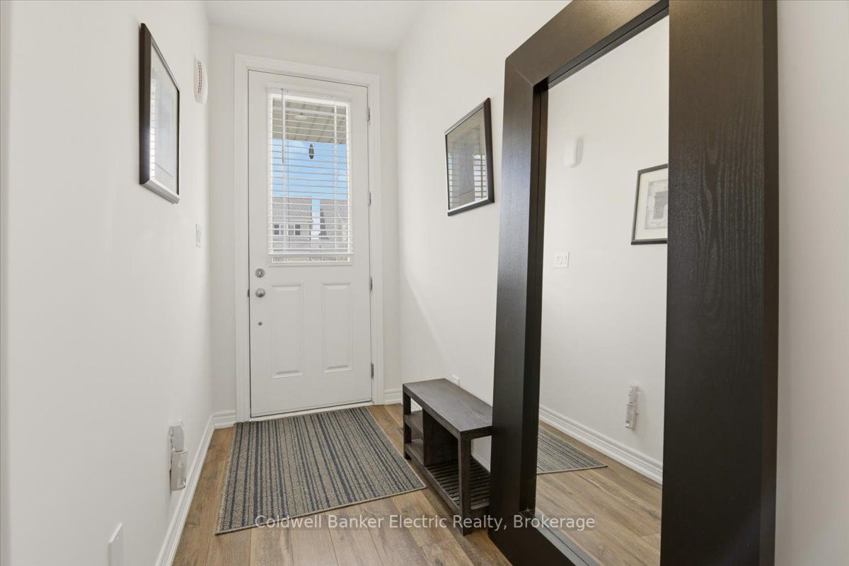 80 Marsh Avenue 14 Property Photo 5