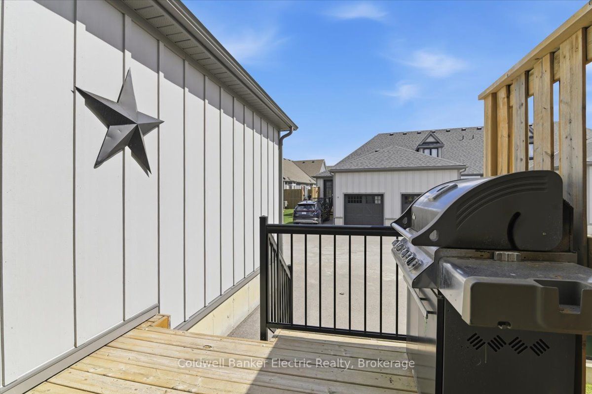 80 Marsh Avenue 14 Property Photo 27