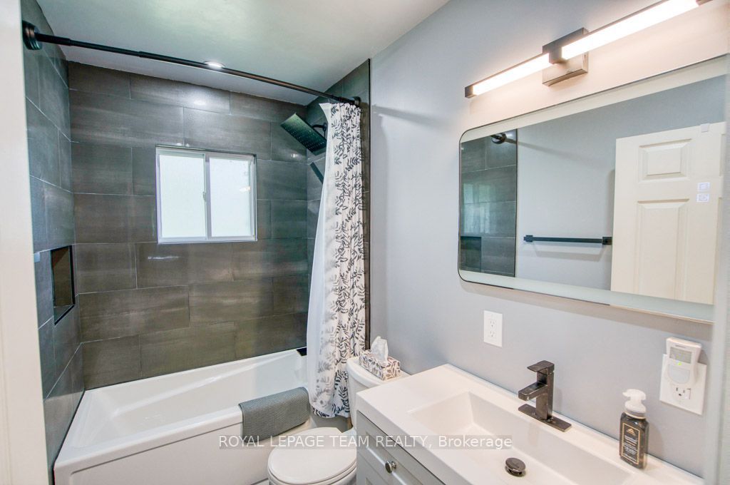 14 Maitland Street Property Photo 18