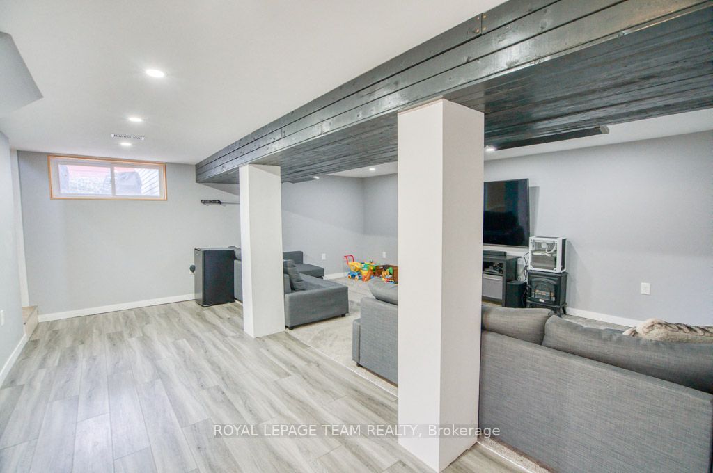 14 Maitland Street Property Photo 24