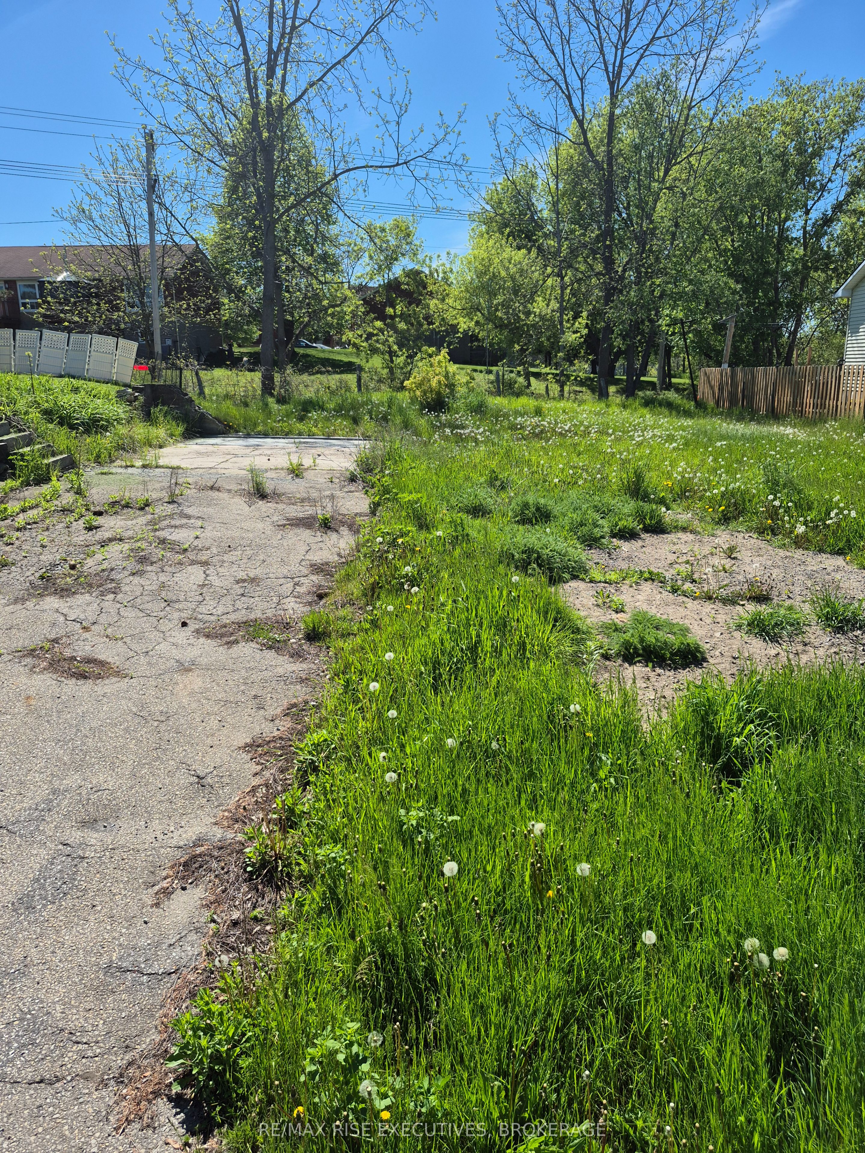 Pt Lt 311 Victoria Avenue Property Photo 1