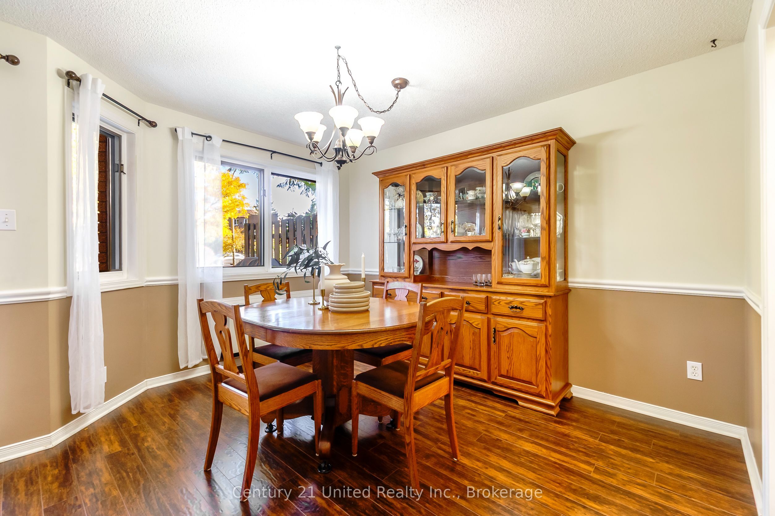 36 Champlain Crescent 15 Property Photo 10