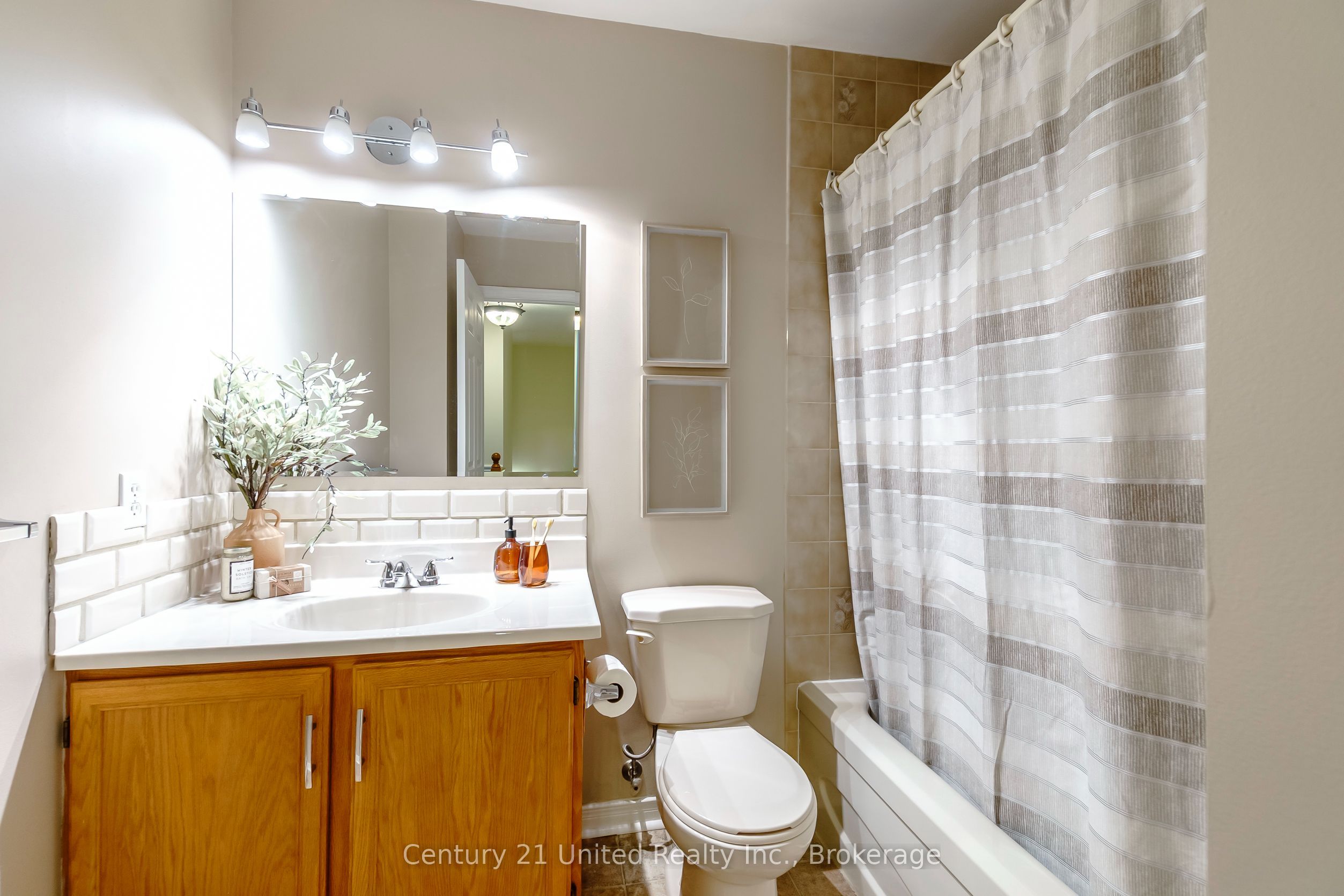 36 Champlain Crescent 15 Property Photo 36