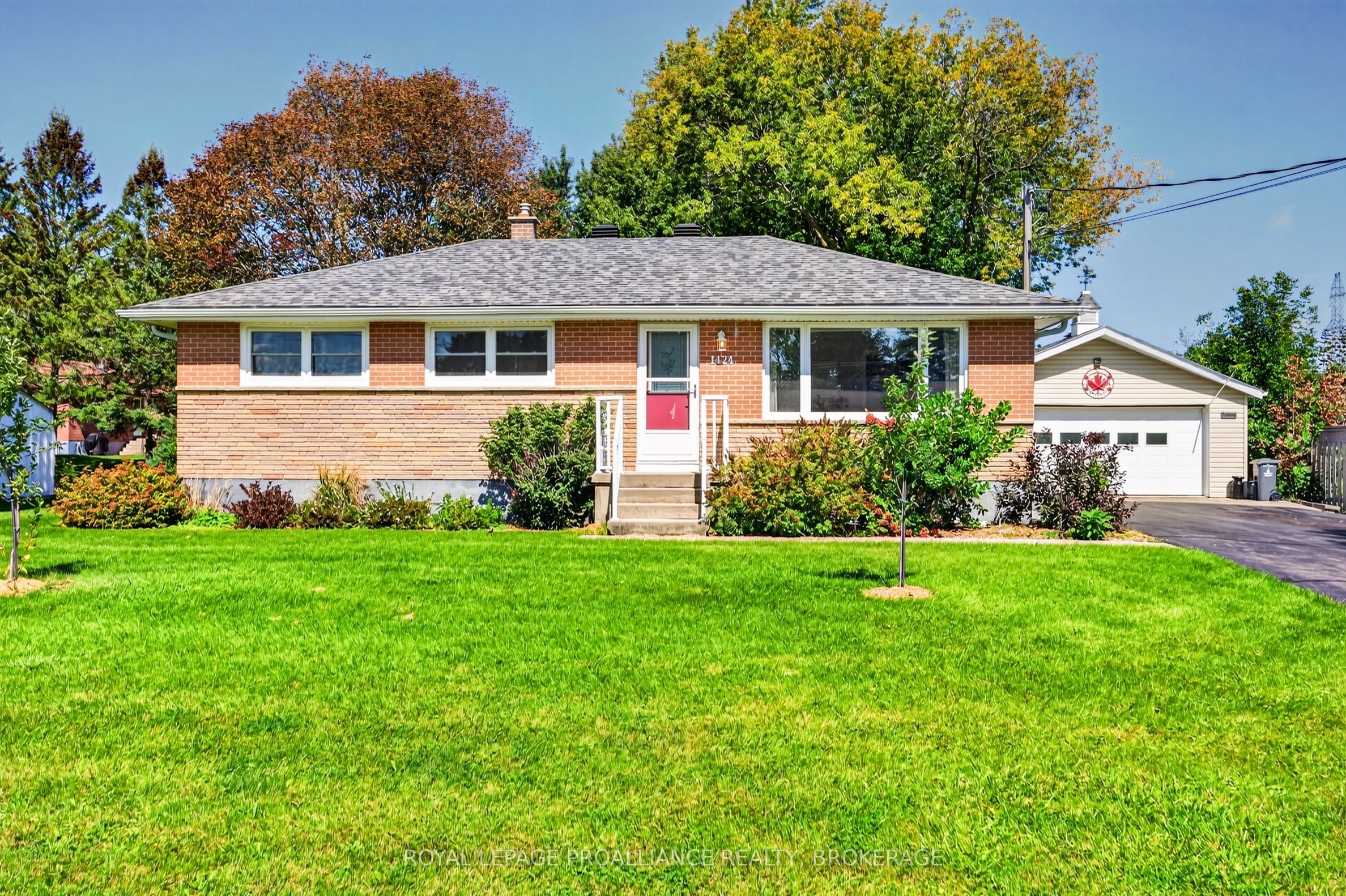 1424 Heath Street Property Photo 1