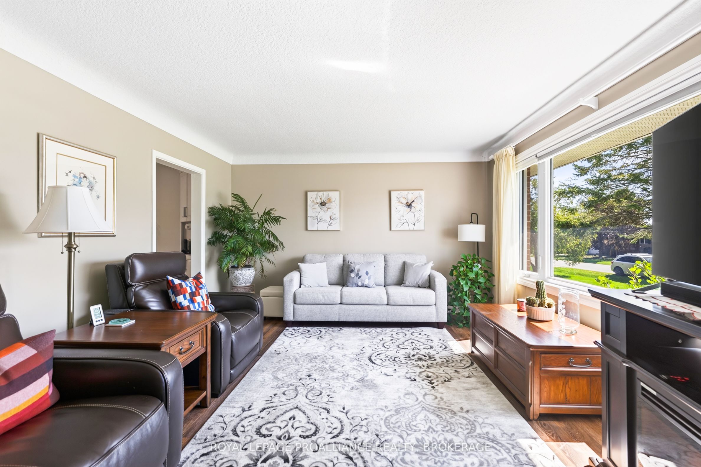 1424 Heath Street Property Photo 4