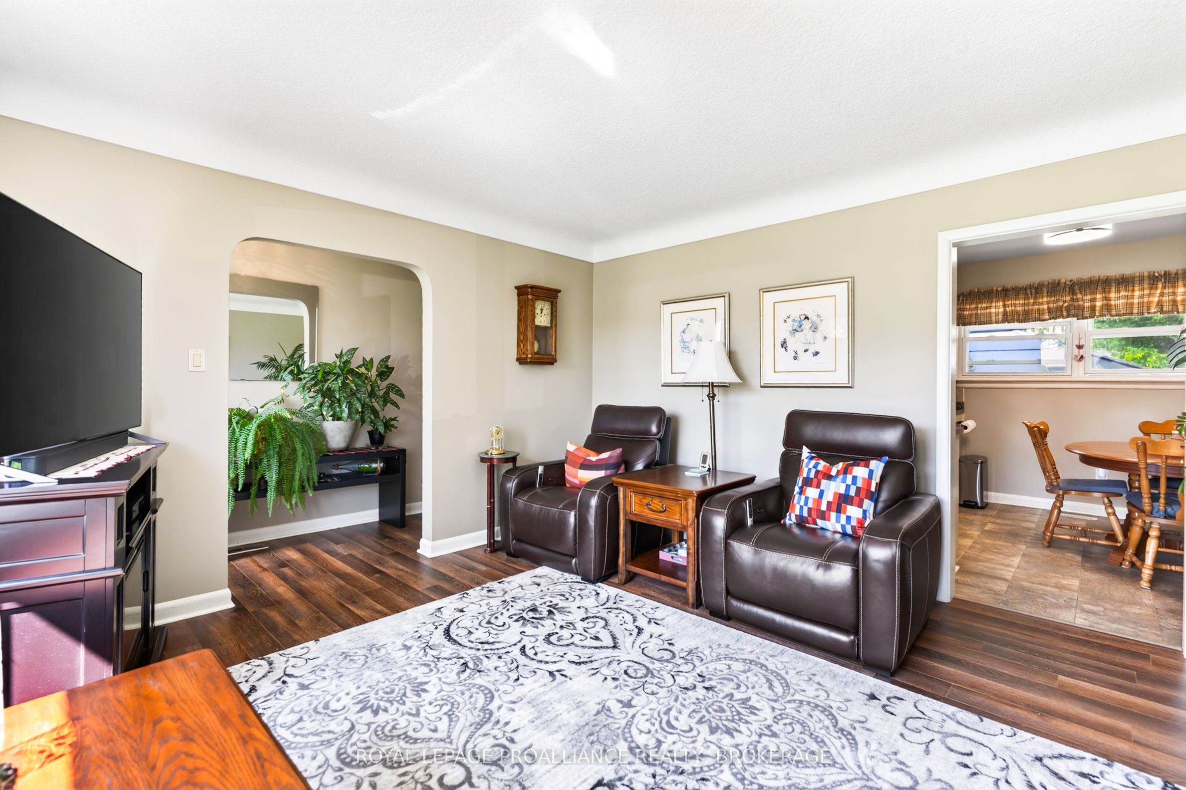 1424 Heath Street Property Photo 6