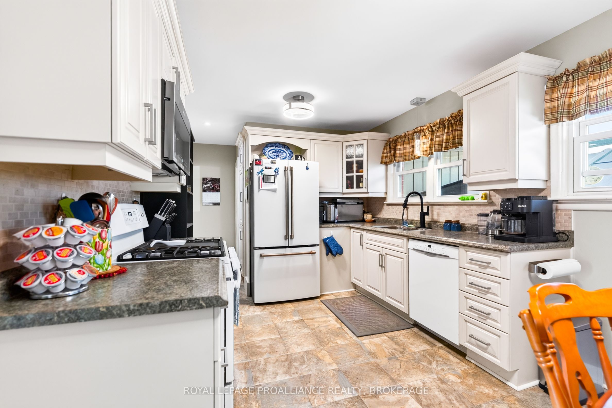 1424 Heath Street Property Photo 10