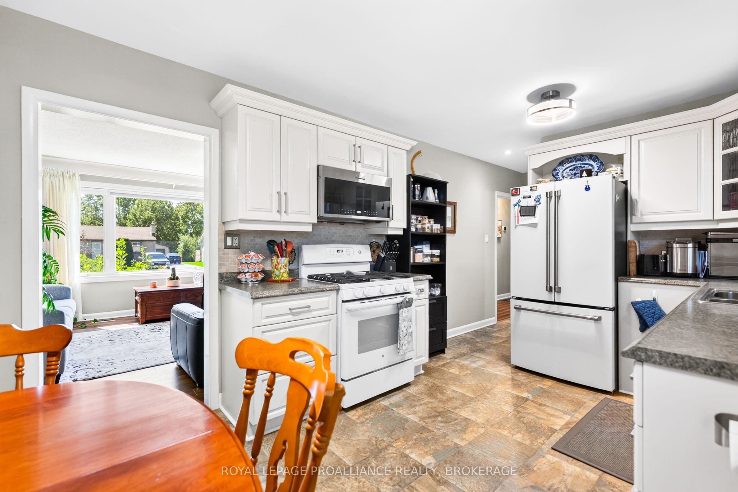 1424 Heath Street Property Photo 14